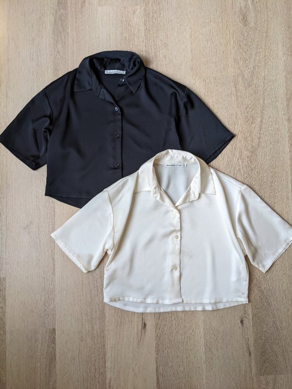 A&F Satin Cropped Button-Up Blouse Tee Bundle Black + Cream, size XXS